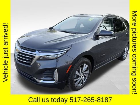 Used 2022 Chevrolet Equinox Premier w/ LPO, Floor Liner Package FWD image 2