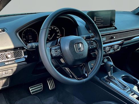 Used 2023 Honda Civic Sport image 16