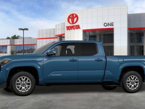 Certified 2026 Toyota Tacoma SR5 image 4