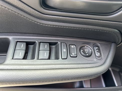 Used 2025 Honda Odyssey Sport-L image 24