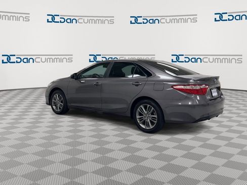 Used 2017 Toyota Camry SE FWD image 6