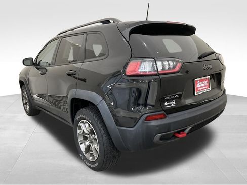 Used 2020 Jeep Cherokee Trailhawk image 3