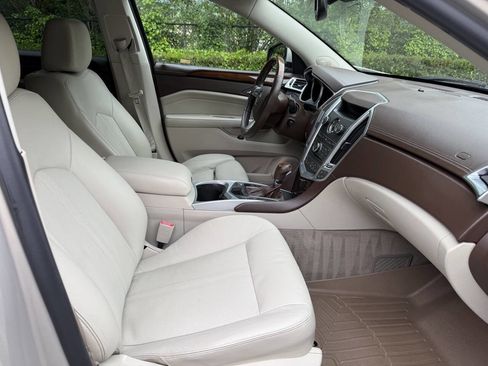 Used 2010 Cadillac SRX Premium FWD image 15
