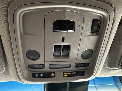 Used 2013 Cadillac XTS Premium image 45