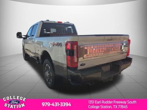 Used 2023 Ford F250 King Ranch w/ FX4 Off-Road Package image 3