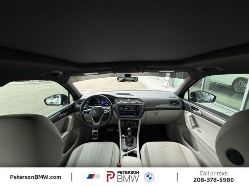 Used 2023 Volkswagen Tiguan SE R-Line image 24