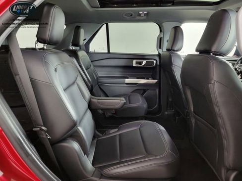 Used 2023 Ford Explorer XLT w/ Equipment Group 202A image 17