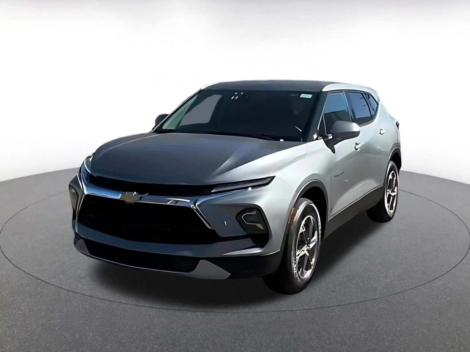 Used 2026 Chevrolet Blazer LT FWD image 6