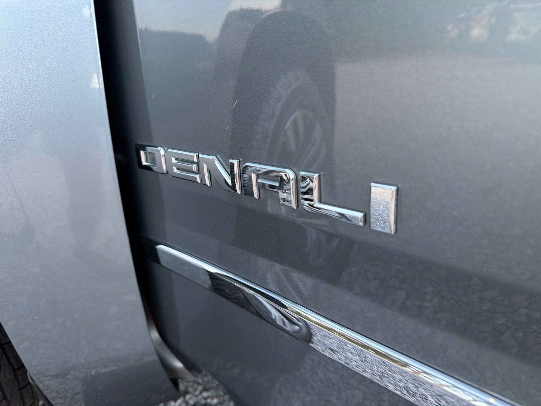 Used 2020 GMC Yukon Denali w/ Denali Ultimate Package AWD/4WD image 12