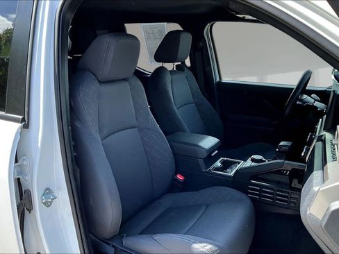 Used 2024 Toyota Tacoma SR5 AWD/4WD image 26