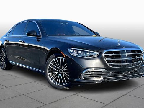 Used 2024 Mercedes-Benz S 580 S 580 image 3