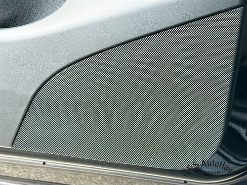 Used 2023 Tesla Model Y Performance image 24