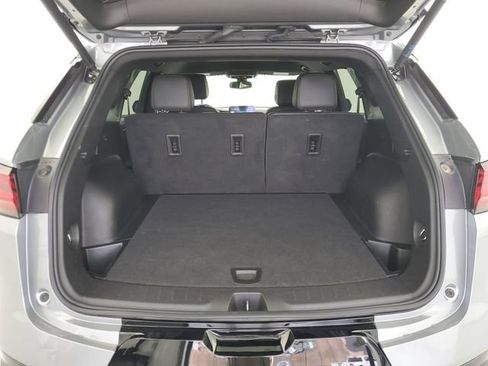Used 2025 Chevrolet Blazer RS FWD image 11
