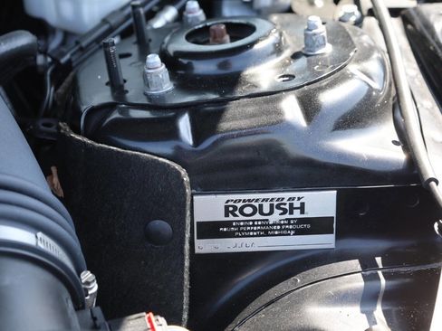 Used 2017 Ford Mustang GT Premium image 13