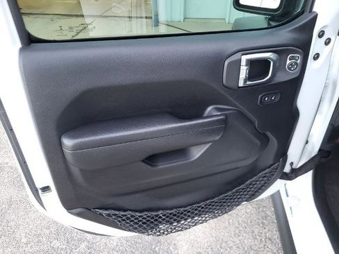 Used 2023 Jeep Wrangler Unlimited Sport image 14