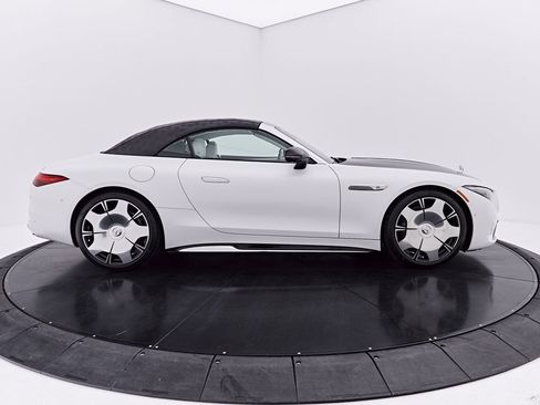 Used 2026 Mercedes-Benz Maybach SL 680 image 18