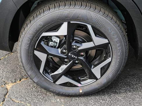Used 2026 Kia Seltos S AWD/4WD image 11