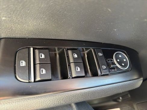 Used 2020 Kia Soul S FWD image 26