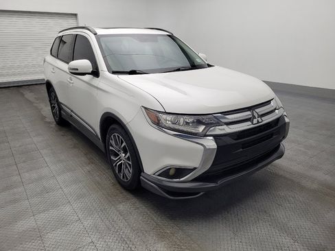 Used 2016 Mitsubishi Outlander SEL image 13