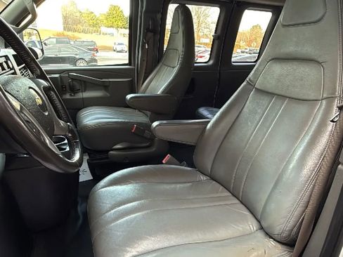 Used 2017 Chevrolet Express 2500 LS image 29