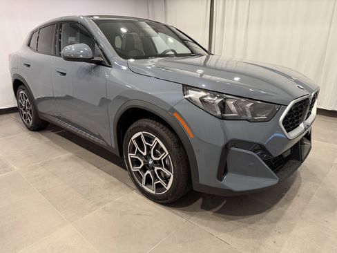 New 2026 BMW X2 xDrive28i w/ Convenience Package image 3