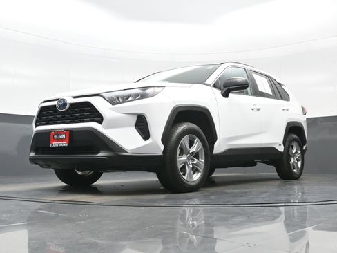 Used 2022 Toyota RAV4 LE AWD/4WD image 26