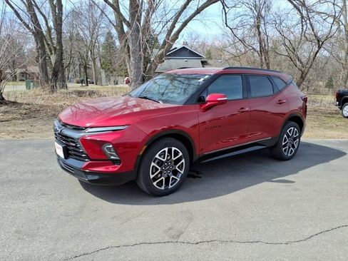 Used 2023 Chevrolet Blazer RS w/ Driver Confidence II Package AWD/4WD image 7