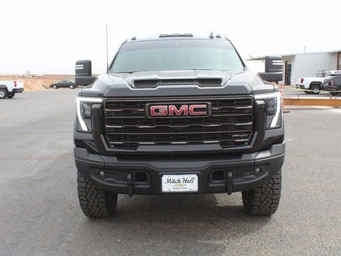 Used 2024 GMC Sierra 2500 AT4X w/ AT4X AEV Edition image 11