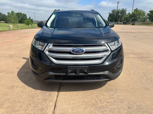 Used 2017 Ford Edge SE image 5