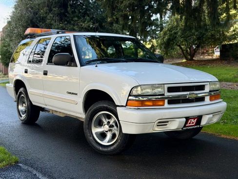 Used 2004 Chevrolet Blazer LS w/ Preferred Equipment Group image 2