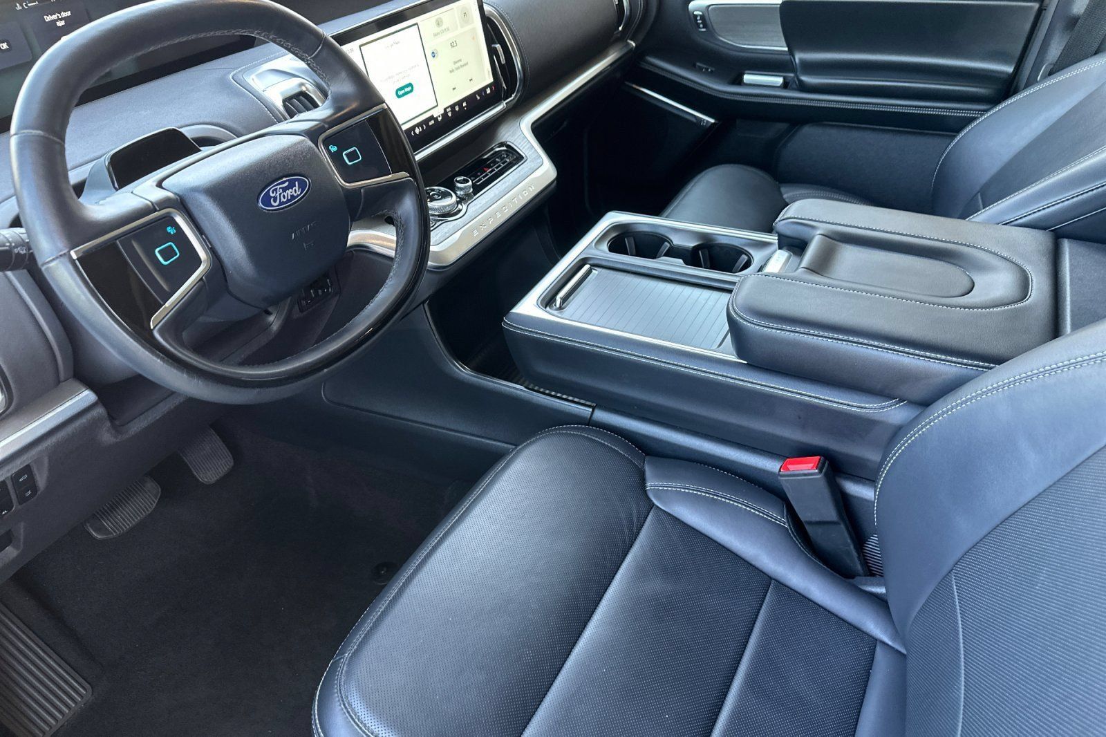 Used 2025 Ford Expedition Max Platinum AWD/4WD image 10