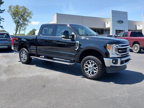 Used 2021 Ford F250 Lariat w/ FX4 Off-Road Package AWD/4WD image 2