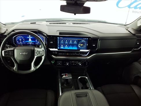 Used 2022 Chevrolet Silverado 1500 RST image 12