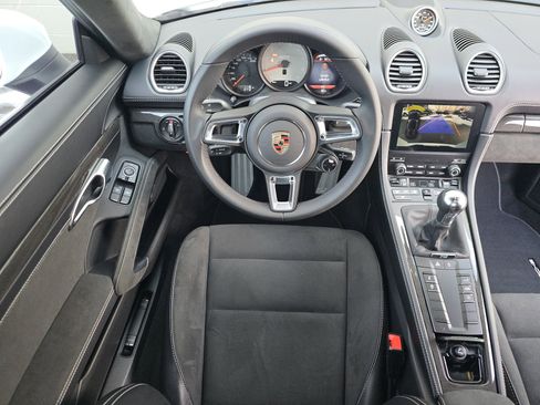 Certified 2025 Porsche 718 Cayman GT4 image 15