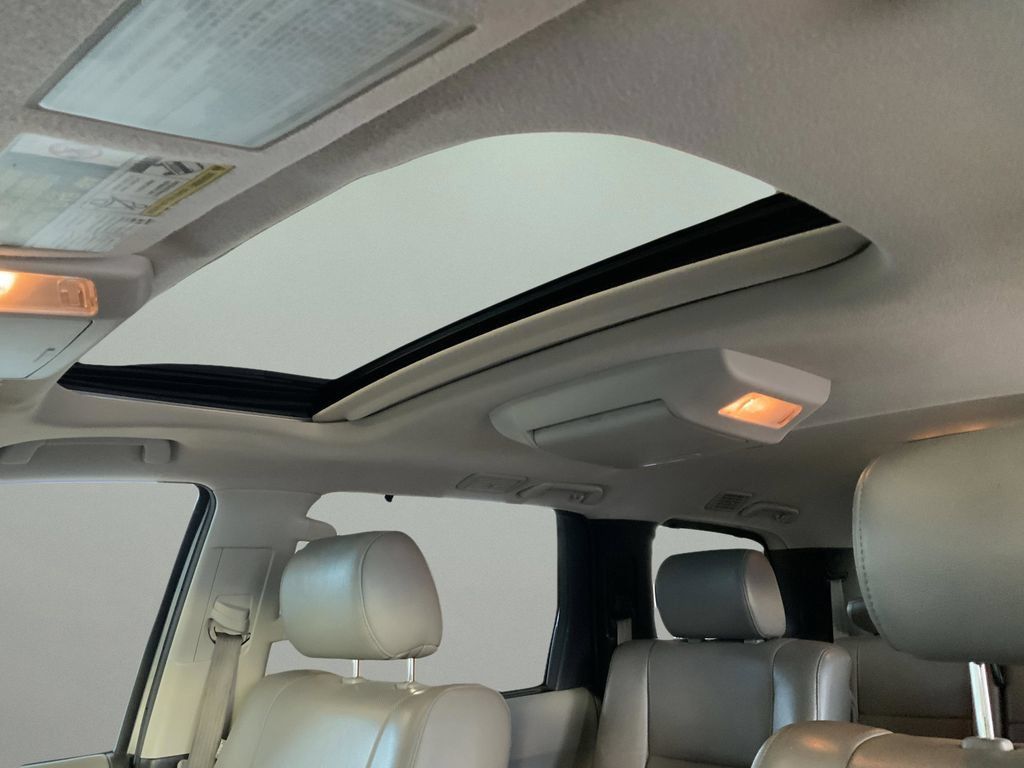 Used 2013 Toyota Sequoia Platinum AWD/4WD image 24