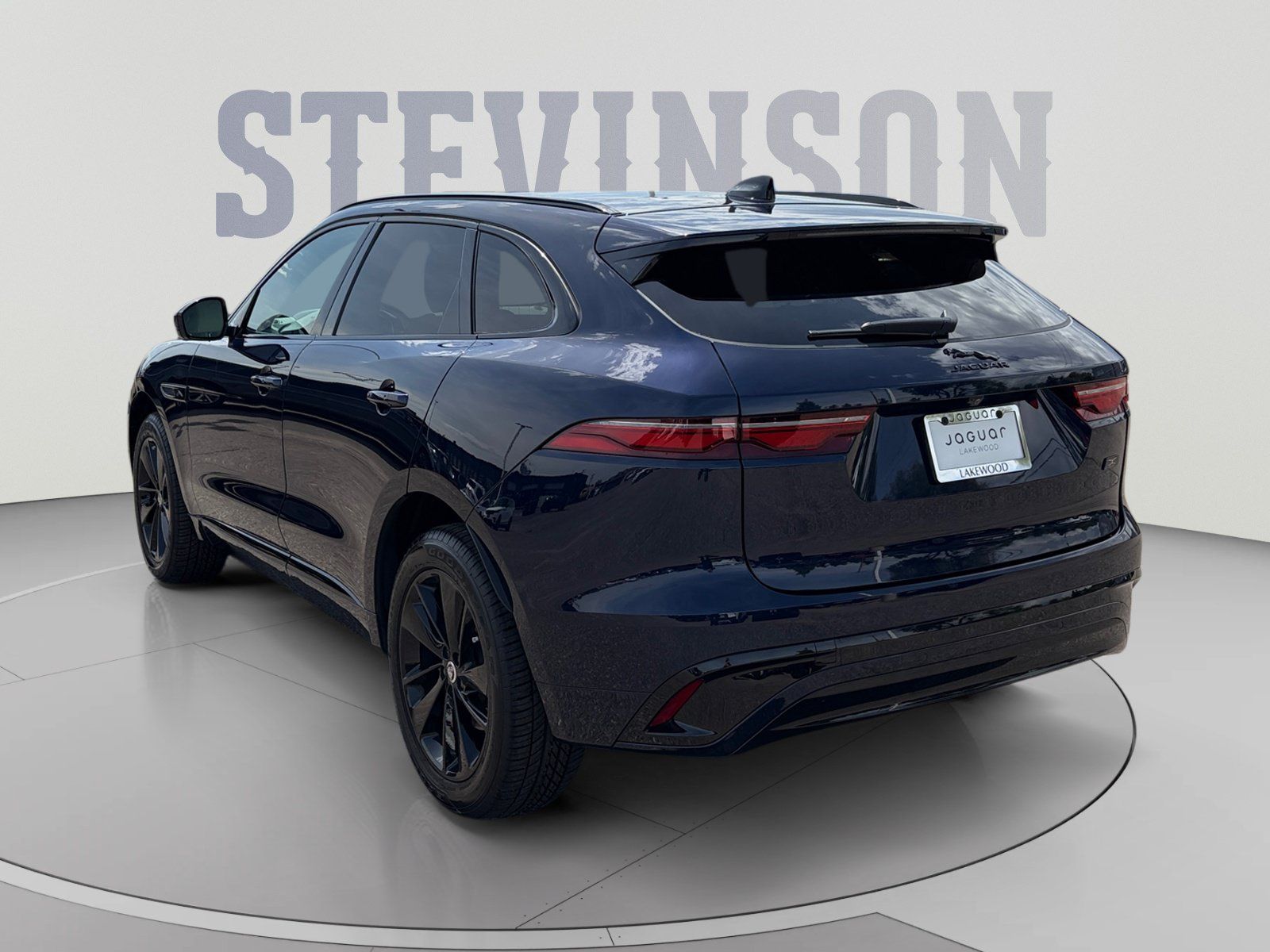 Used 2026 Jaguar F-PACE R-Dynamic S AWD/4WD image 3
