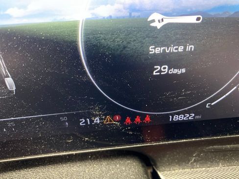 Used 2025 Kia Sportage SX FWD image 3