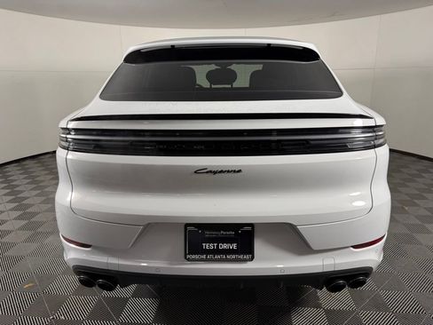 Certified 2026 Porsche Cayenne Coupe AWD/4WD image 6