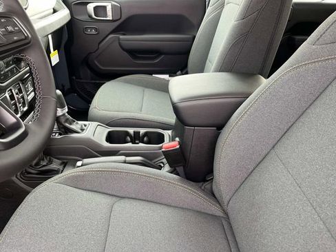 New 2026 Jeep Gladiator Sport image 21