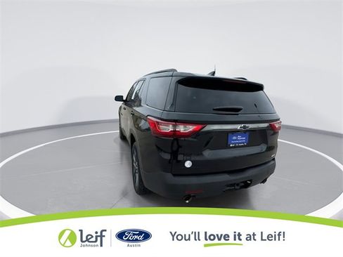 Used 2021 Chevrolet Traverse RS image 9