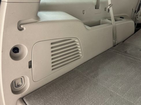 Used 2016 Cadillac Escalade ESV Premium image 99