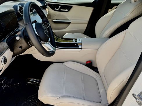 Used 2024 Mercedes-Benz C 300 Sedan image 27