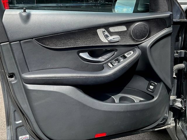 Certified 2022 Mercedes-Benz GLC 300 4MATIC image 22