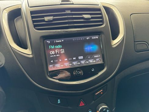 Used 2015 Chevrolet Trax LS FWD image 22