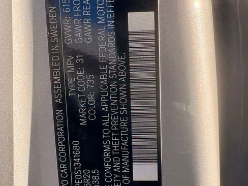 Certified 2025 Volvo XC90 B6 Plus image 20