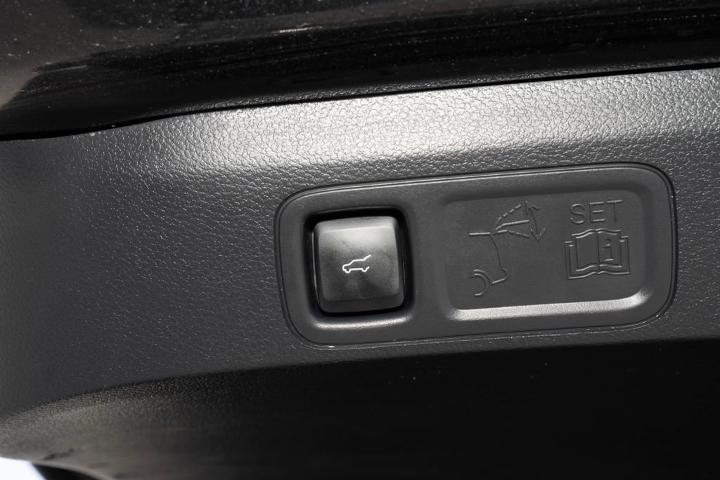 Used 2024 Lincoln Navigator Reserve AWD/4WD image 11