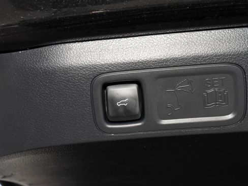 Used 2024 Lincoln Navigator Reserve AWD/4WD image 11