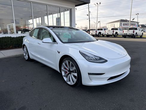 Used 2019 Tesla Model 3 Long Range image 3