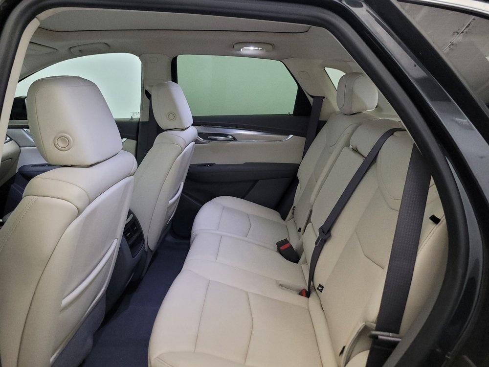 Used 2020 Cadillac XT5 Premium Luxury FWD image 18