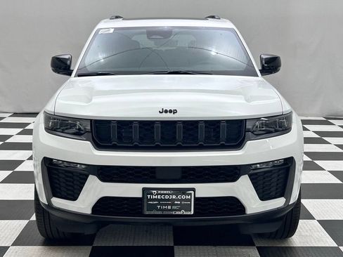 New 2026 Jeep Grand Cherokee L Limited w/ Limited Altitude Package AWD/4WD image 3